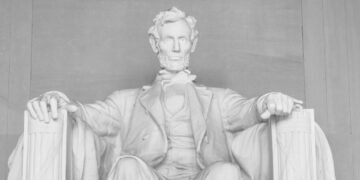 Lažinamės, kad nepastebėjote rašybos klaidos Linkolno memoriale