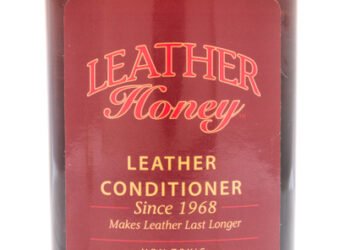 Žmonės tiesiog alpsta dėl „Leather Honey“: ką šis valiklis iš tikrųjų išvalo