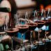 Štai kodėl vynas restoranuose toks brangus