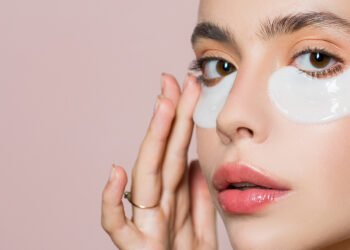 Retinolio pieštukas paakiams – švelniai mažina raukšleles ir pigmentines dėmes, nelipnus kaip kremas