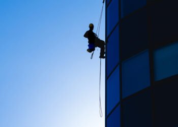 Dešimt keisčiausių dalykų, kuriuos yra matę profesionalūs langų valytojai