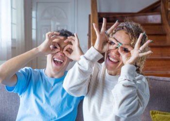 76 juokingi anekdotai paaugliams, kurie pralinksmins net reikliausią publiką