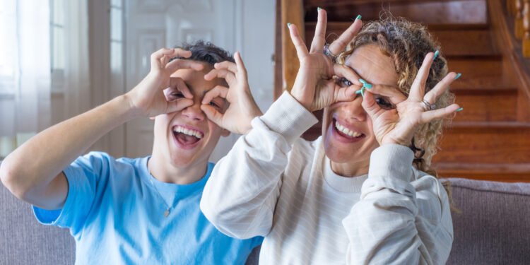 76 juokingi anekdotai paaugliams, kurie pralinksmins net reikliausią publiką