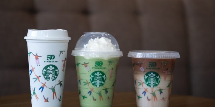Viskas, ką reikia žinoti apie „Starbucks“ puodelių dydžius