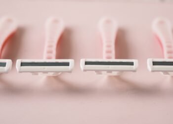 Jūsų namų sienose gali slypėti skutimosi peiliukai – štai kodėl