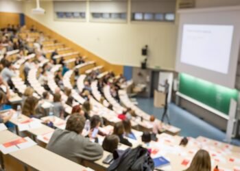 Kuo skiriasi koledžas nuo universiteto