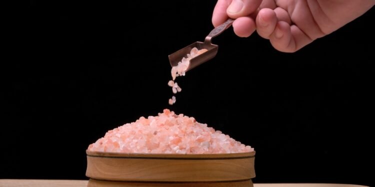 Kilmė posakio „Su žiupsneliu druskos“: iš kur jis atsirado?