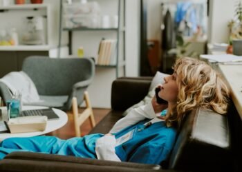 Kartą paskambinau į savižudybių prevencijos liniją – štai kodėl padėjau ragelį