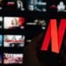 Štai ką žinome apie „Netflix“ ir naujausias žinias dėl slaptažodžių dalijimosi