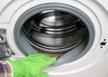 Ši išmani priemonė už 12 dolerių efektyviai išvalo net ir labiausiai dvokiančias skalbimo mašinas