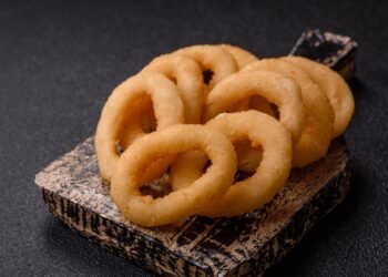 Štai netikėta priežastis, kodėl „McDonald’s“ nesiūlo svogūnų žiedų