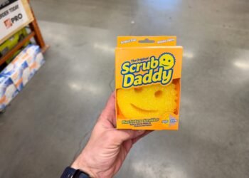 Kas yra „Scrub Daddy“ kempinėlė?