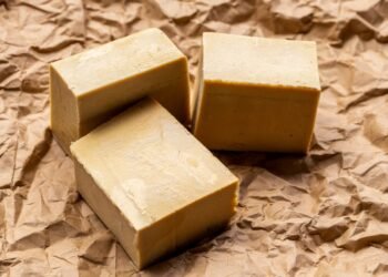 Antibakterinis ar paprastas muilas: kurį pasirinkti?