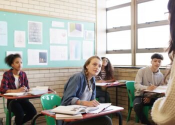 Jei lotynų kalba „mirusi“, kodėl jos vis dar mokoma mokyklose?