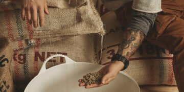 Blogos naujienos kavos mėgėjams: jei geriate juodą kavą, galite turėti psichopato bruožų