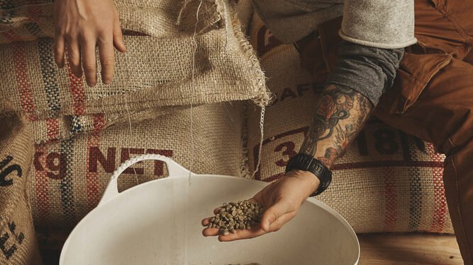 Blogos naujienos kavos mėgėjams: jei geriate juodą kavą, galite turėti psichopato bruožų