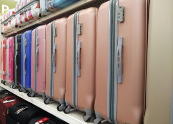 Kieti ar minkšti lagaminai: kaip išsirinkti tinkamiausią variantą pagal savo kelionės stilių