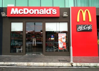 McDonald’s įtraukė nuolatiniam meniu gerbėjų pamėgtą patiekalą – jis tikrai jums patiks