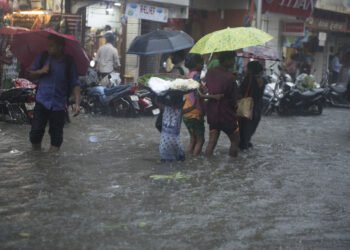 Niokojantis potvynis atskleidžia geriausias mažo miestelio savybes