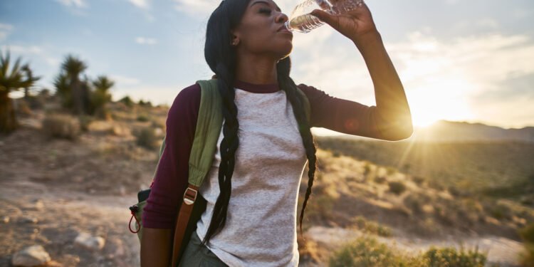 Tikroji priežastis, kodėl verta keliauti su tuščiu vandens buteliu
