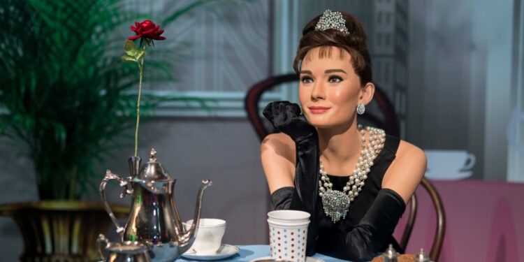 Audrey Hepburn „Pusryčiai pas Tifanį” suknelės istorija