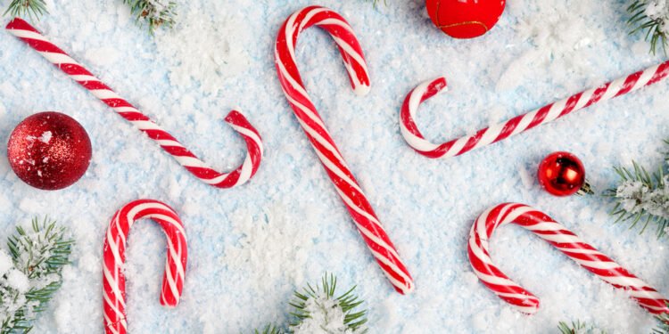 Kas sukūrė saldainių lazdeles? Ikoninio kalėdinio gardėsio saldi istorija