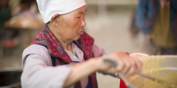 Štai ką „Aldi“ daro su neparduotu maistu