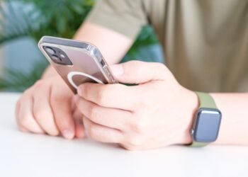 Kodėl mano „iPhone“ žinutės žalios, o ne mėlynos?