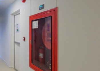 Gaisro prevencijos priemonė, kurios veikiausiai neturite skalbykloje, bet turėtumėte