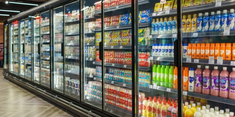 Kodėl pienas ir kiaušiniai prekybos centruose laikomi pačiame gale?