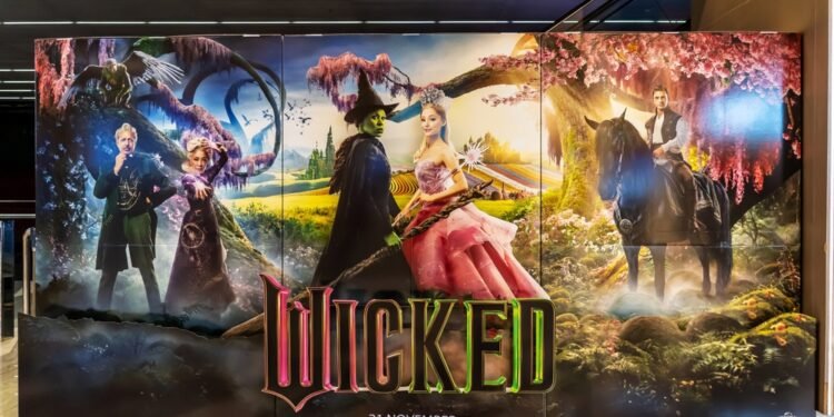 Štai kodėl filme „Piktadarė“ Geroji ragana vadinama Galinda