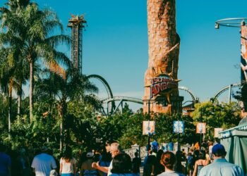 Kodėl „Disney“ parkų bilietai tokie brangūs