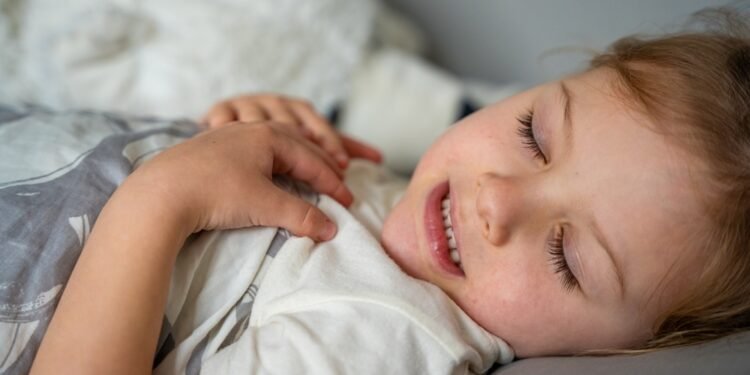 Ką iš tikrųjų reiškia posakis „sukąsti dantis“?