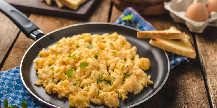 Kaip pasigaminti tobulus plakinius kiaušinius