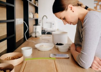 Moteris apsinuodijusi maistu