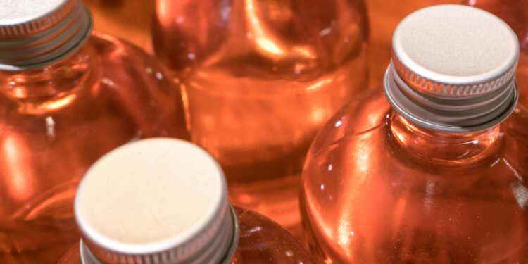 Tikroji priežastis, kodėl vaistų buteliukai yra oranžiniai