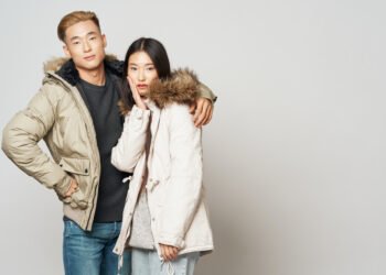 Mokslininkai sako: jei jūsų sutuoktiniui nepatinka jūsų artimiausi draugai, santykiams tai gali pakenkti