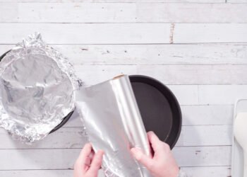 Ar verta dėti aliuminio foliją į indaplovę? Išbandžiau „TikTok“ išpopuliarėjusį triuką.