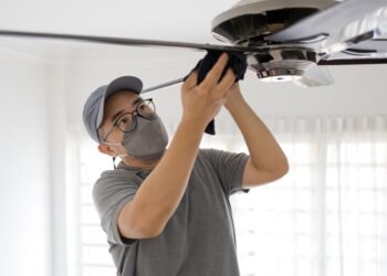 Kaip greitai ir lengvai išvalyti lubų ventiliatorius