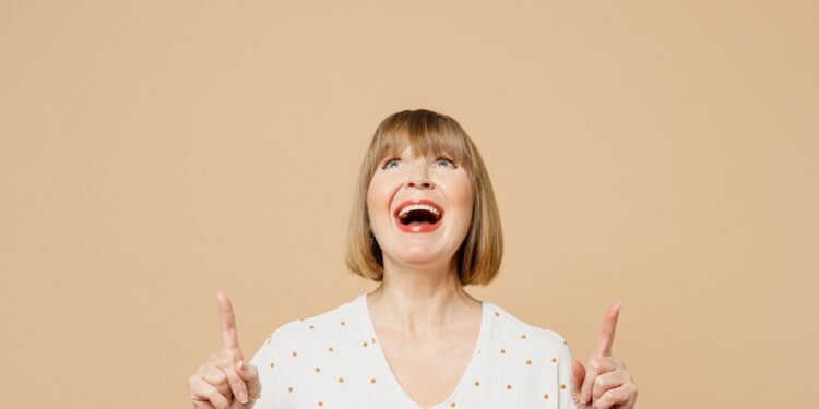 Ar vanduo turi galiojimo laiką – ir kiek saugu gerti seną vandenį?