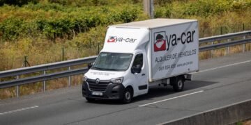 Automobilio nuoma kelionei automobiliu: viskas, ką reikia žinoti