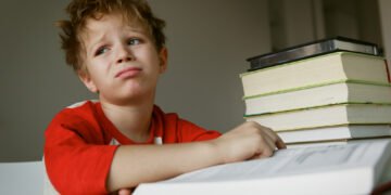Ką daryti, kai vaikas nekenčia mokyklos