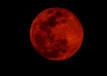 Štai kodėl Mėnulis parausta – ir kada tai įvyks kitą kartą