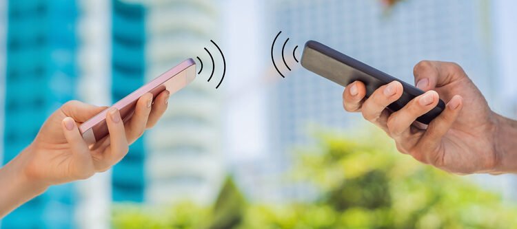 Tile ar AirTag: Bluetooth sekiklių sprendimų skirtumai