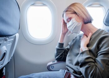 Stiuardesės teigimu, geriausia vieta lėktuve, kurią verta rinktis norint išvengti oro ligos