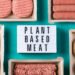 Ar augalinė mėsos alternatyva yra geresnė aplinkai?