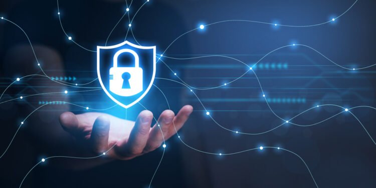 Kaip padaryti „Facebook“ paskyrą privačią ir apsaugoti savo asmeninę informaciją