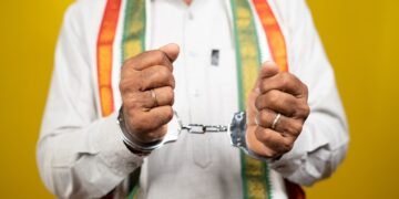 Susipažinkite su kvailiausiais pasaulio nusikaltėliais, politikais ir viršininkais