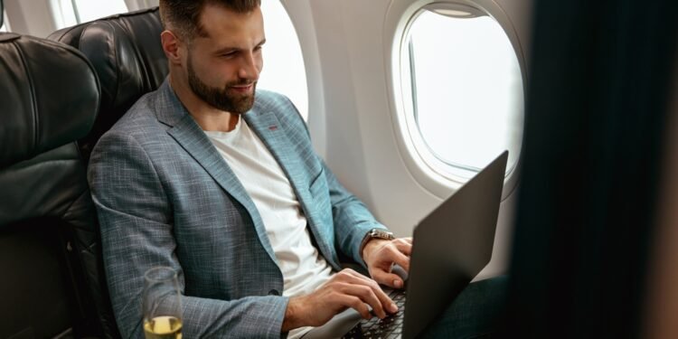 Kaip iš tikrųjų veikia lėktuvo „Wi‑Fi“?