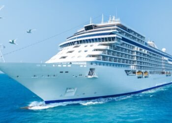 Kaip kruiziniai laivai laikosi ant vandens?